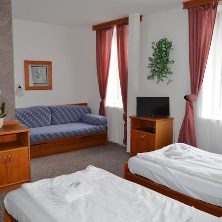 Hotel Peliny Chocen Eksteriør billede